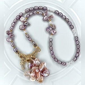 🤩🤩 Custom Handmade Freshwater Purple Pink Keshi Pearl Flower 🌺 Pendant Necklace